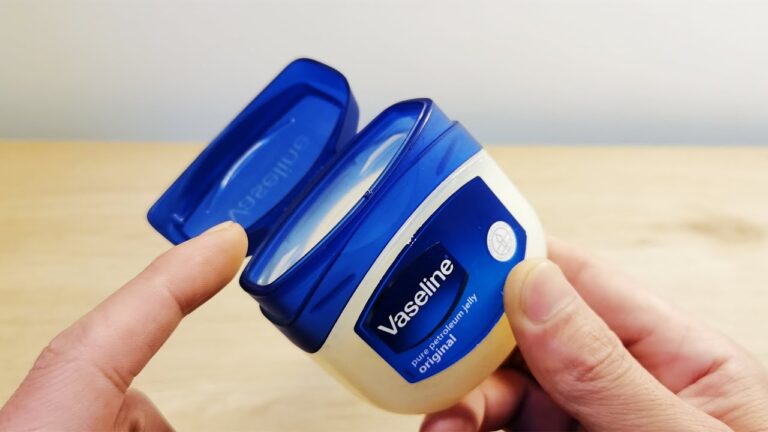 30 usages étonnants de la vaseline que vous ne connaissez pas encore !