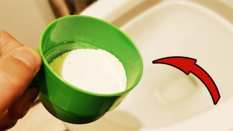 5 astuces pour dire adieu aux taches jaunes dans les toilettes facilement !
